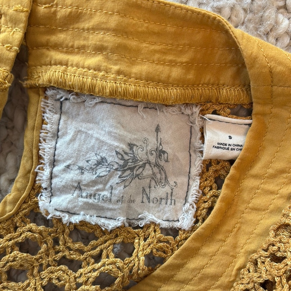 Anthropology Golden Yellow Crochet Blouse size small - Picture 3 of 5